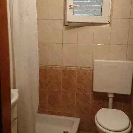 Feriehus Vir Apartmani *