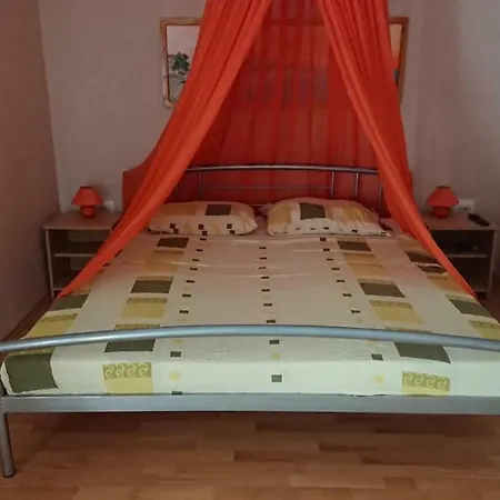 Feriehus Vir Apartmani *